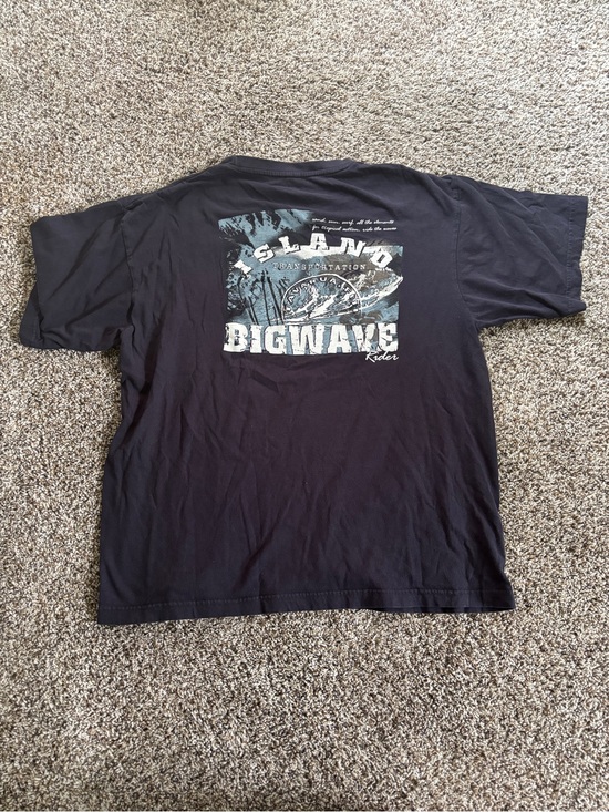 Sonoma Other - Sonoma Black Short-Sleeve 'Big Wave' Graphic Tee